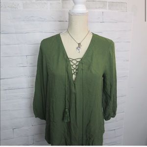 Neon soul army green lace up top